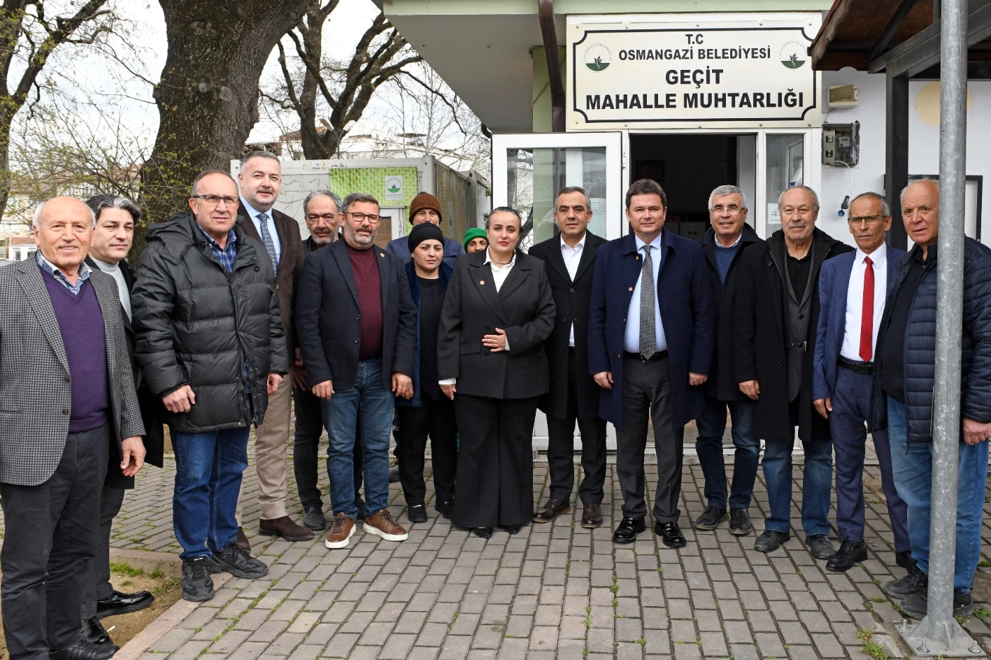 Başkan Aydın Bursa'da mahalle mahalle geziyor!