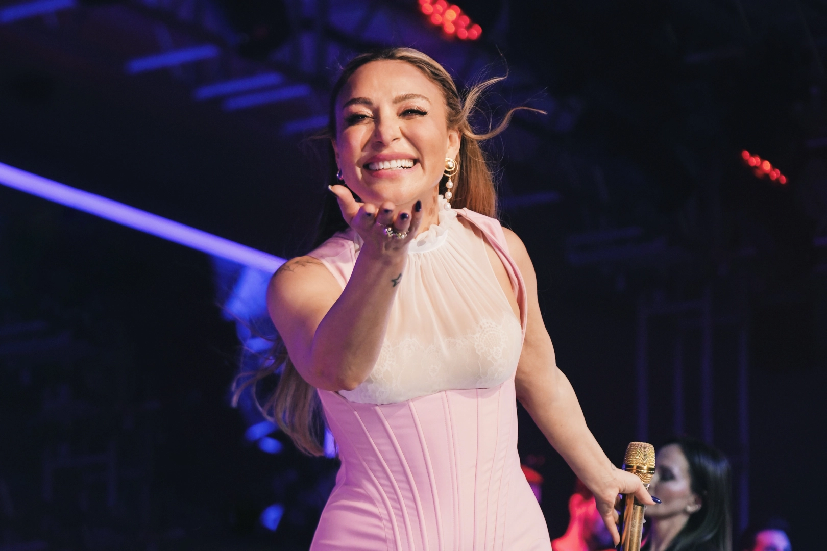 Ziynet Sali’den 25. yıla özel teşekkür