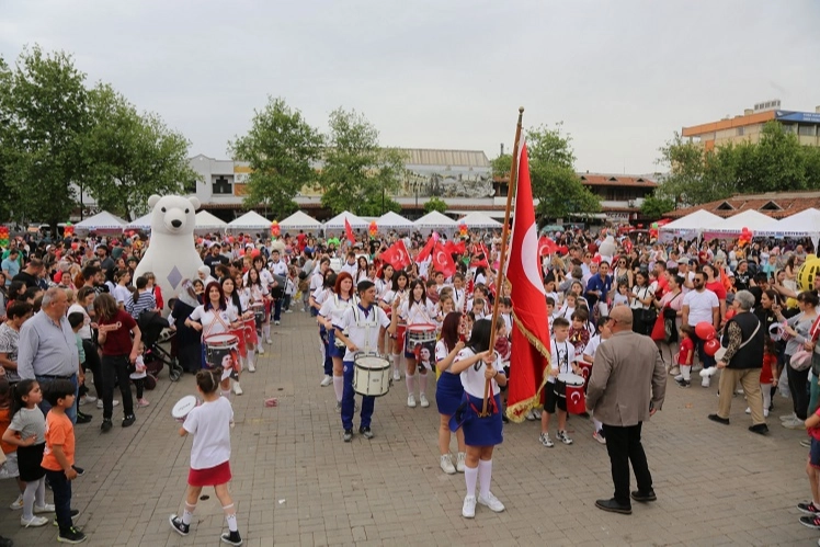 İzmir Efes Selçuk 23 Nisan coşkusuna hazırlanıyor