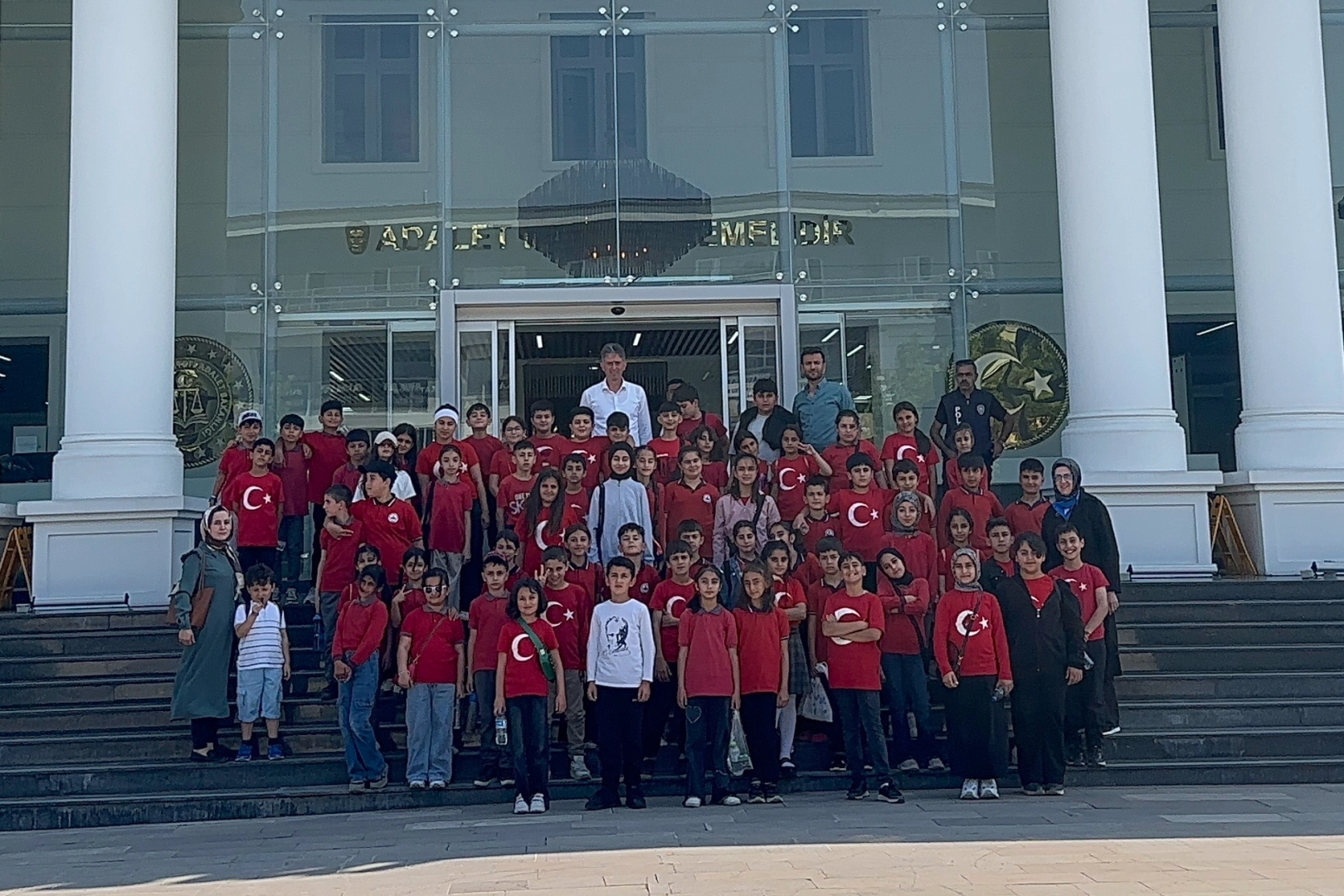 Düzce’de minik öğrencilerden Adliye ziyareti