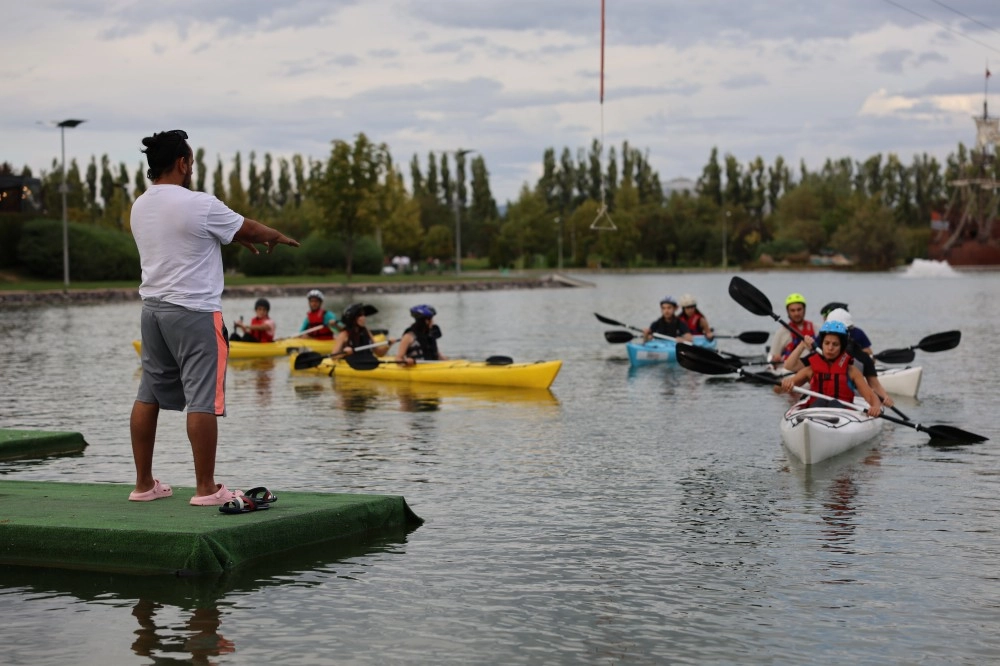 Eskişehir’de yetişkinlere özel deniz kanosu deneyimi başlıyor