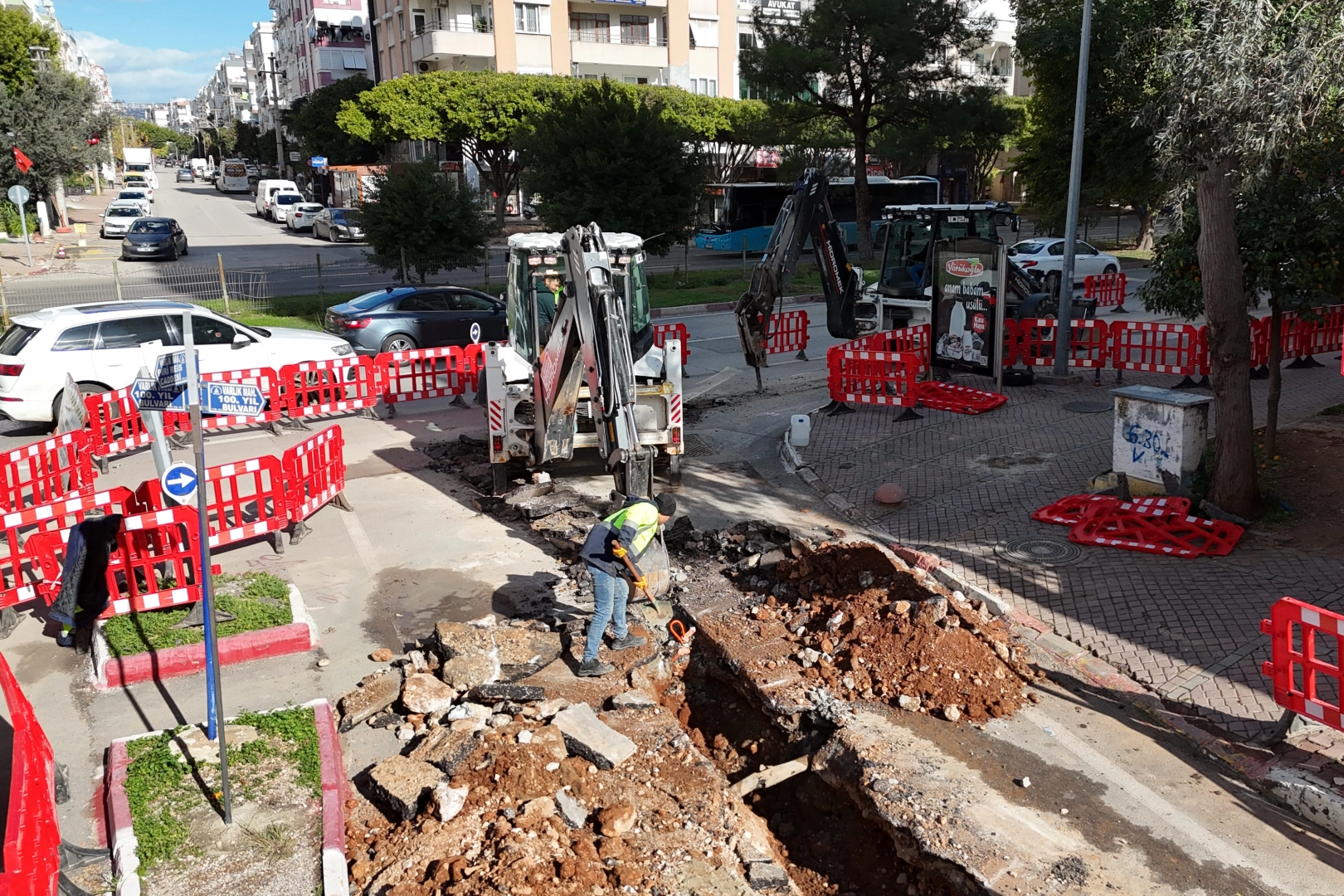 ASAT Muratpaşa’da içme suyu altyapısını yeniliyor