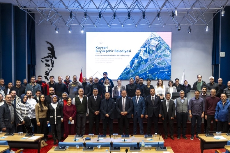 Kayseri Büyükşehir'den personeline eğitim yağmuru