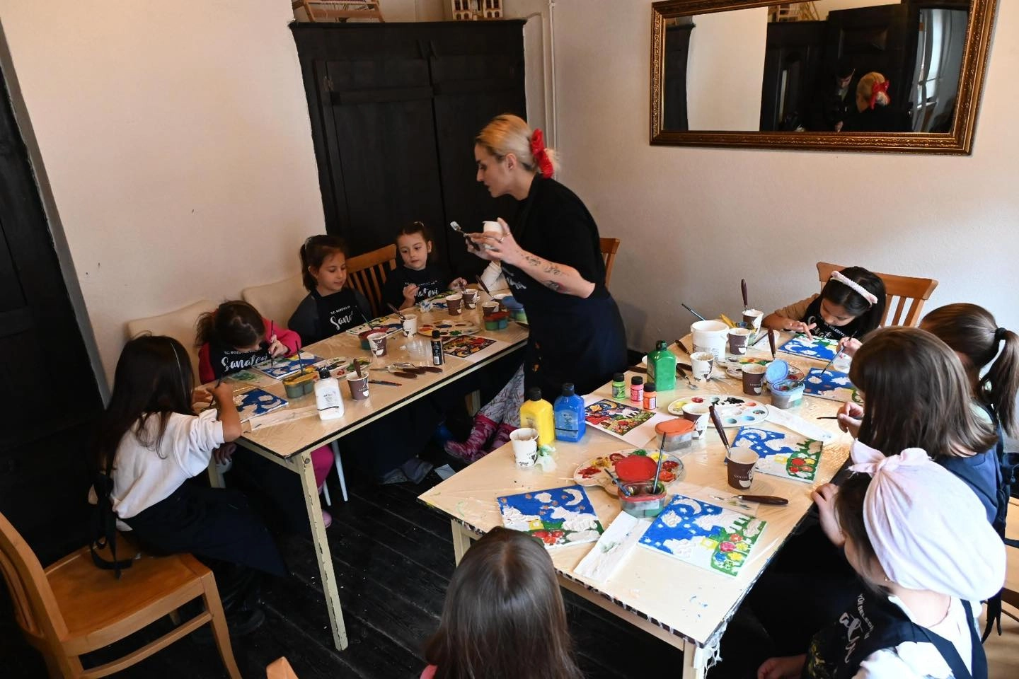 Bozüyük'te çocuklara özel sanat atölyesi