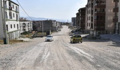 Bursa’da  Demirtaş’ın yeni imar yolları asfaltlanıyor