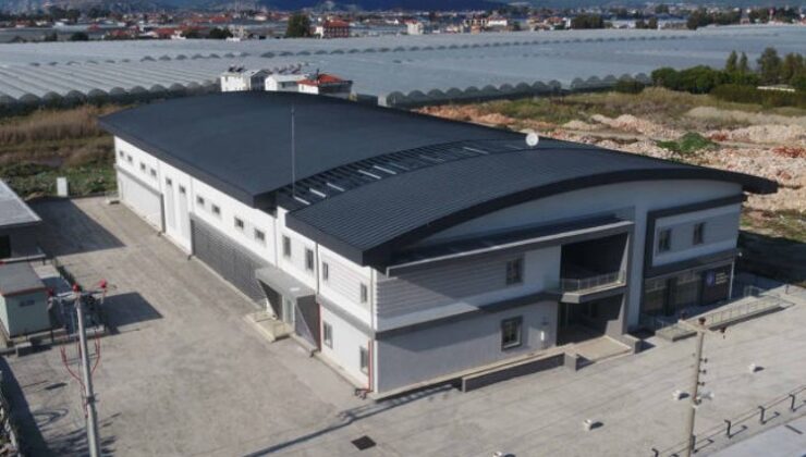Kaş Ova Kapalı Spor Salonu tamamlandı
