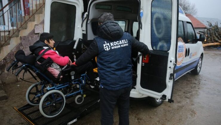 Kocaeli’de ‘Engelsiz Taksi’ 2022’de de ulaştırdı