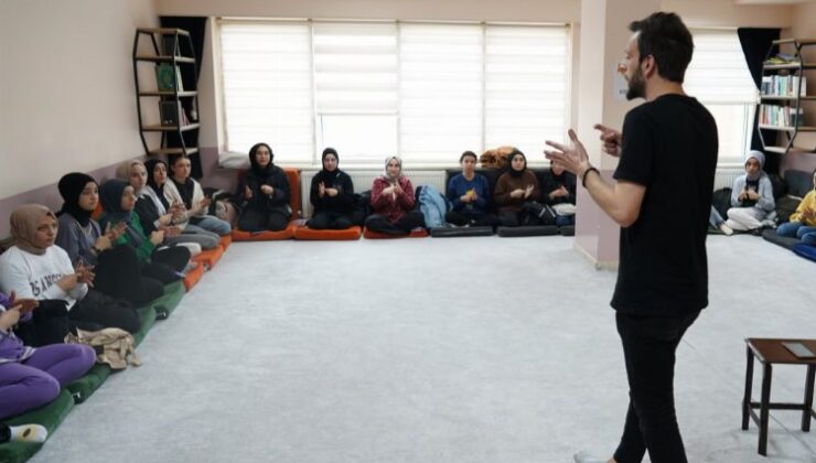 Konya’da liseli gençlere ‘İşaret Dili’ farkındalığı
