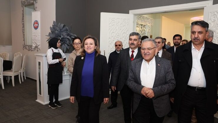 Memduh Büyükkılıç Hanımlar Buluşması’na katıldı