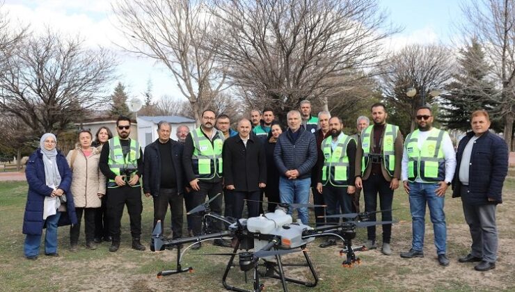Kayseri Büyükşehir’den drone ile ilaçlama