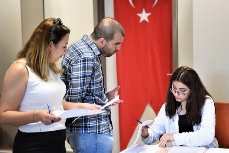 Osmangazi Belediyesi, BTSO ve İŞKUR’un ortaklaşa gerçekleştirdiği istihdam buluşmalarında Bursalılar