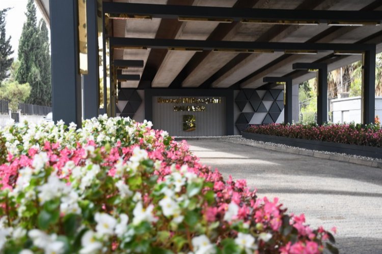 Balıkesir Büyükşehir Belediyesi, park, dönel kavşak, refüj gibi alanlara yaptığı