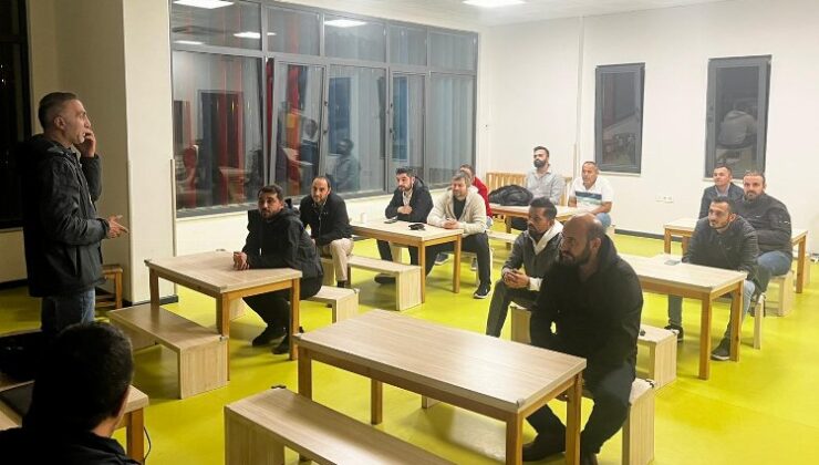 İzmit’te babalar bilgileniyor