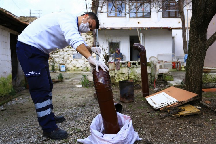 Muğla Büyükşehir Belediyesi Kırsaldaki Çınarlar Hizmeti ile kırsalda yaşayan yaşlı