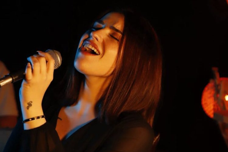 Müzik camiasının parlayan yıldızı Beril Raperin kusursuz sesiyle ve etkileyici