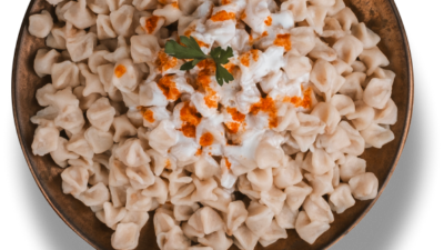 Mantı, Türk mutfağının dünya çapında tanınan geleneksel lezzetlerinden biridir. İncecik