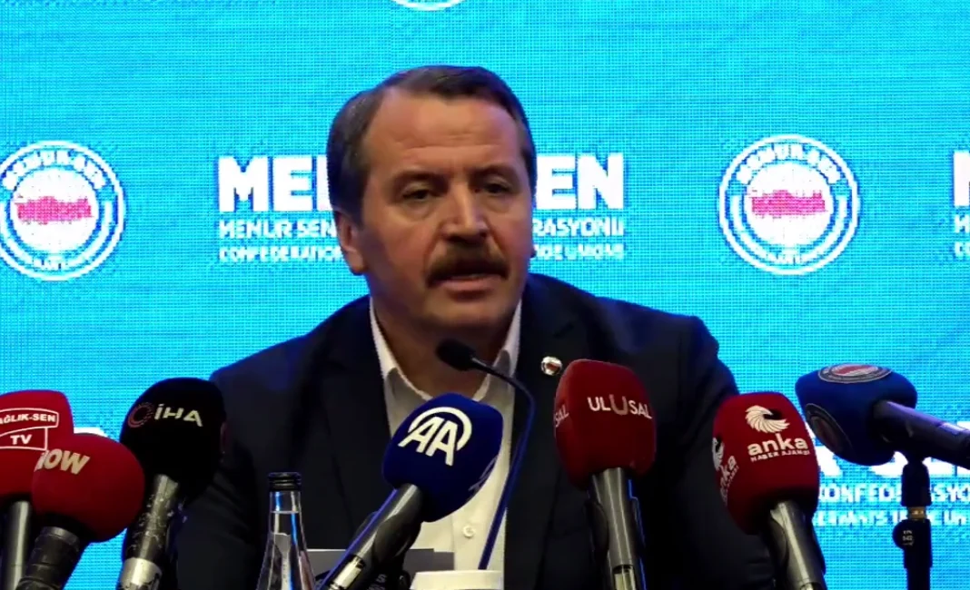 Memur-Sen, kamu görevlilerinin ve emeklilerinin yaşadığı gelir kayıplarının telafisi ve