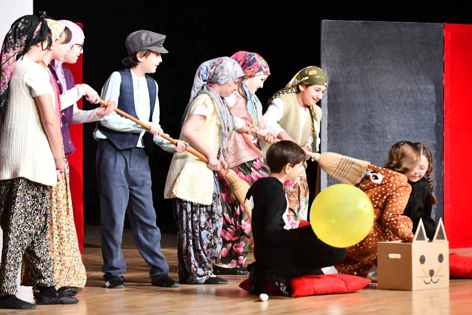 Çanakkale Belediyesi Tiyatro Topluluğu Çocuk Tiyatrosu Birimi tarafından hazırlanan “Fareli