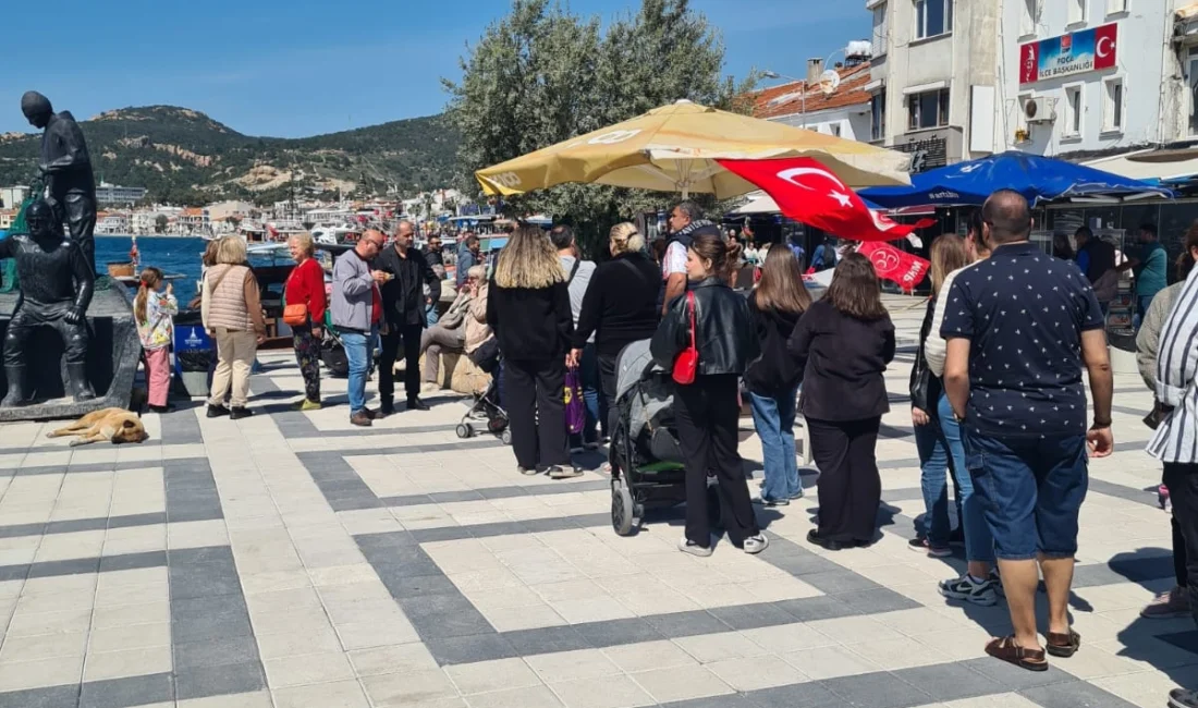 Alparslan Türkeş’in vefatının 28’inci yıl dönümünde İzmir’in Foça ilçesinde de