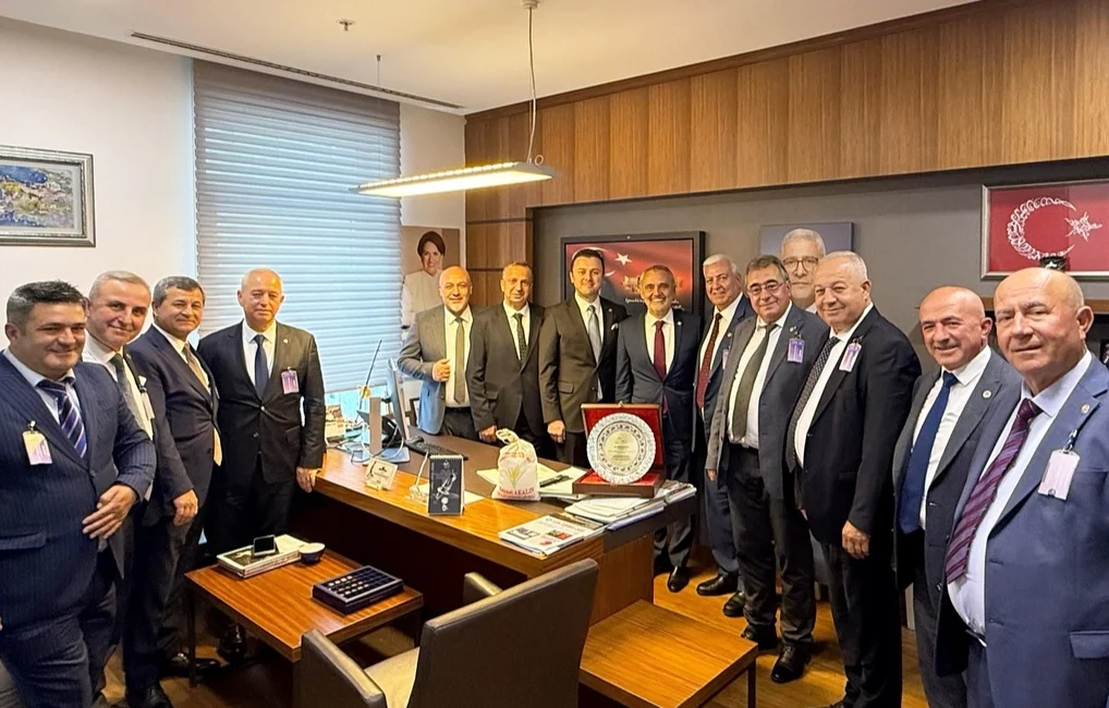 Edirne’de Keşan TSO Başkanı İsmail Şapçı başkanlığında bir heyet, Edirne’nin üç milletvekilini ziyaret