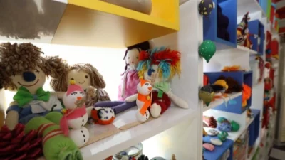 Kocaeli İzmit Belediyesi, Oyuncak Müzesi’nde düzenlediği yaratıcı atölye etkinlikleriyle çocuklara