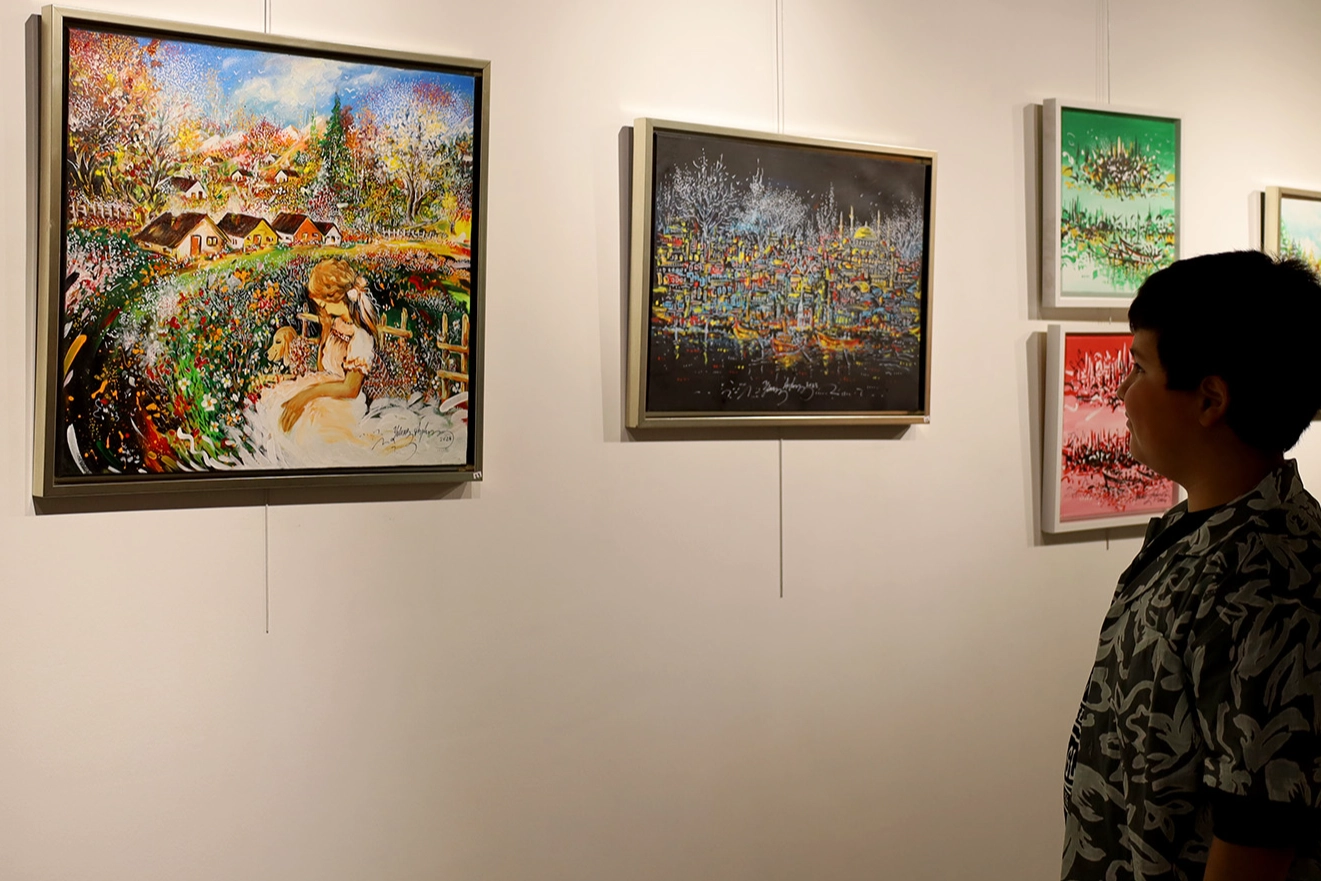 Ofis Sanat Merkezi kültür sanata ev sahipliği yapmaya devam ediyor.