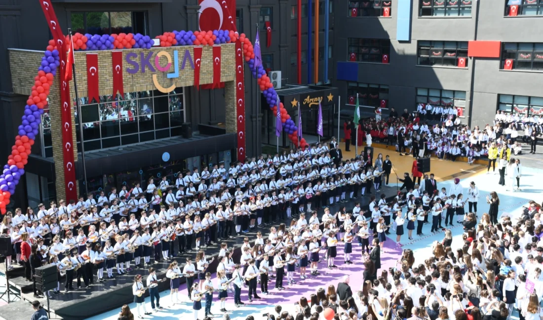 Şahinkaya Eğitim Kurumları öğrencileri 23 Nisan Ulusal Egemenlik ve Çocuk