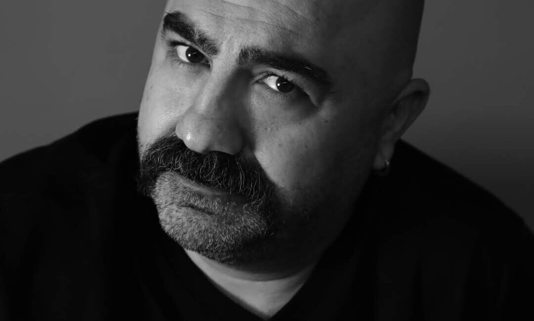 1971 İstanbul doğumlu Mehmet Süha Bağdat, sahne ve ekranlarda derinliğiyle
