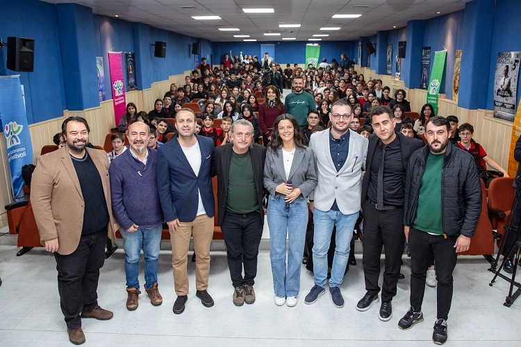 Bursa Uluslararası Spor Festivali birçok branşta düzenlenen müsabakalar ve turnuvalarla
