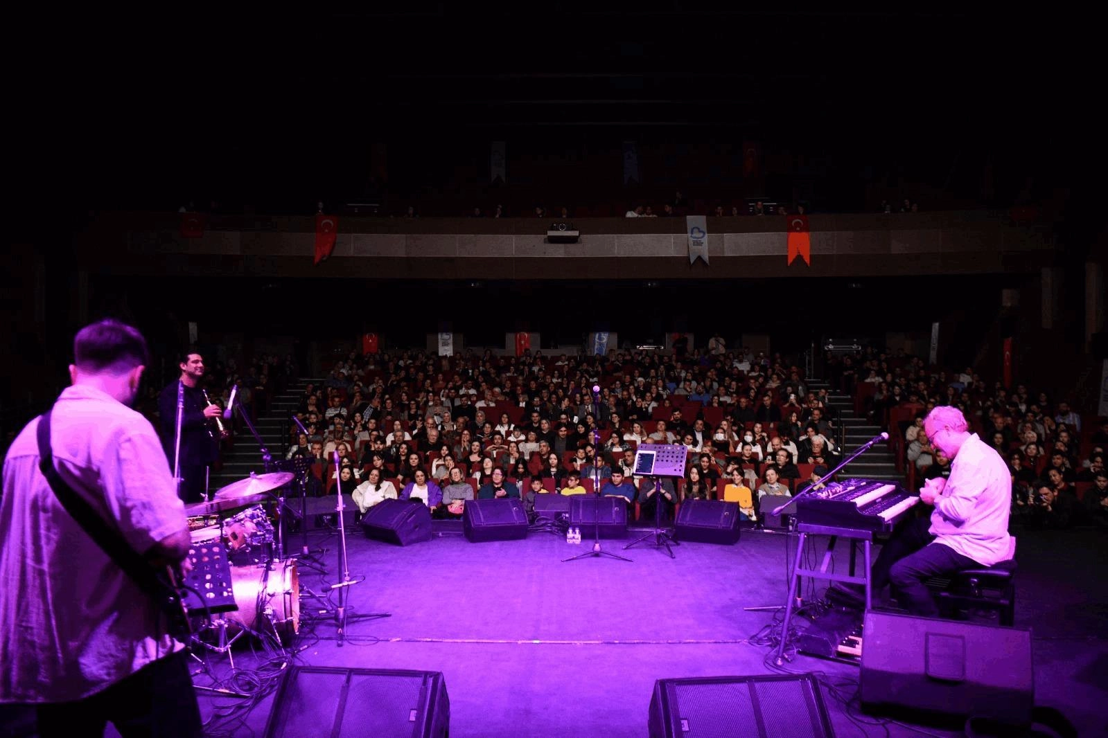 Balıkesir Büyükşehir Belediyesi’nin kültür sanat etkinlikleri kapsamında bu yıl ilk