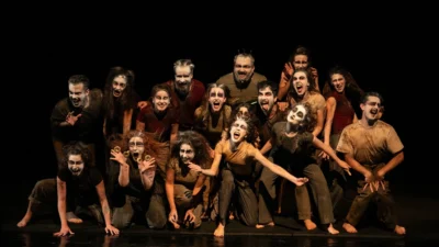 İzmir Şehir Tiyatroları’nın fiziksel anlatı odaklı yeni oyunu “Şehirler Yollar