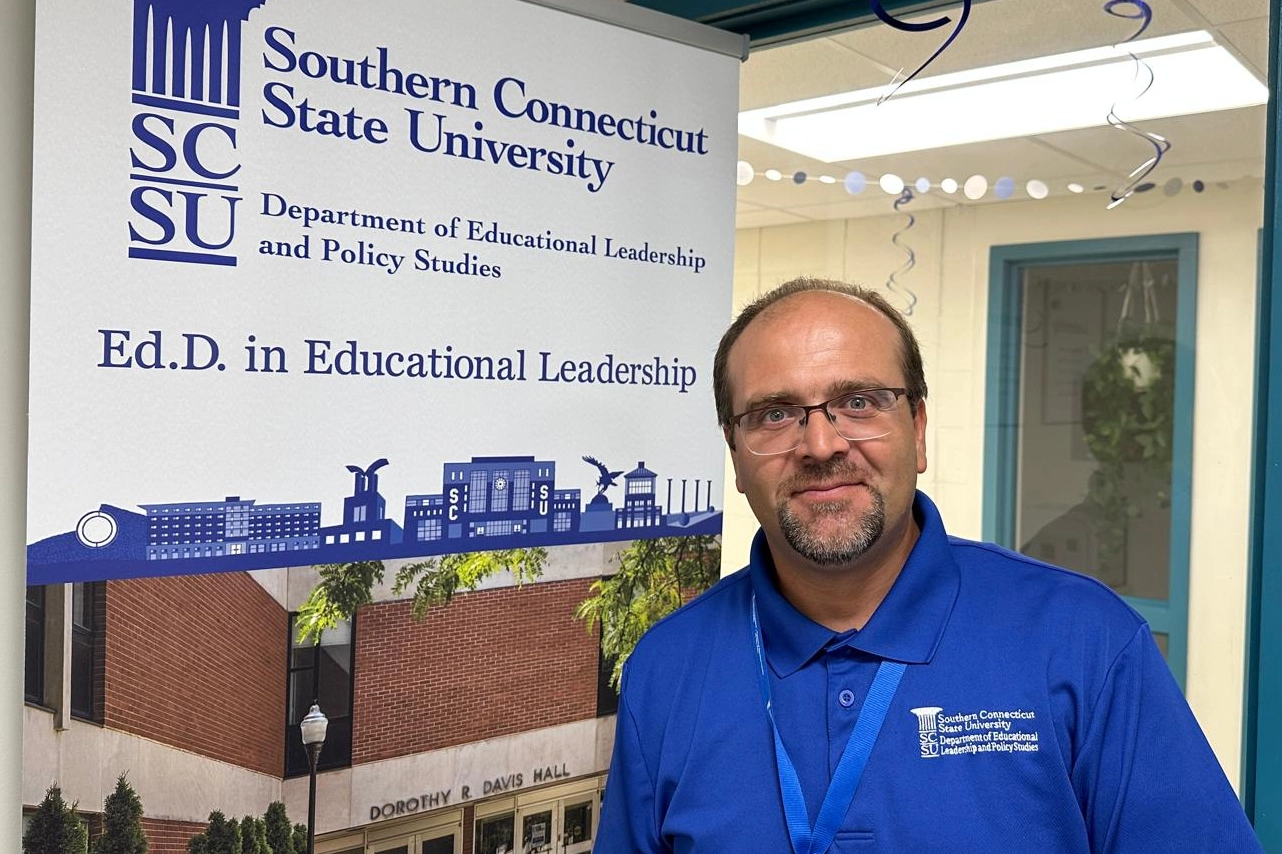 Southern Connecticut State Üniversitesi’nden Prof. Dr. Olcay Yavuz, ABD’de üniversiteye