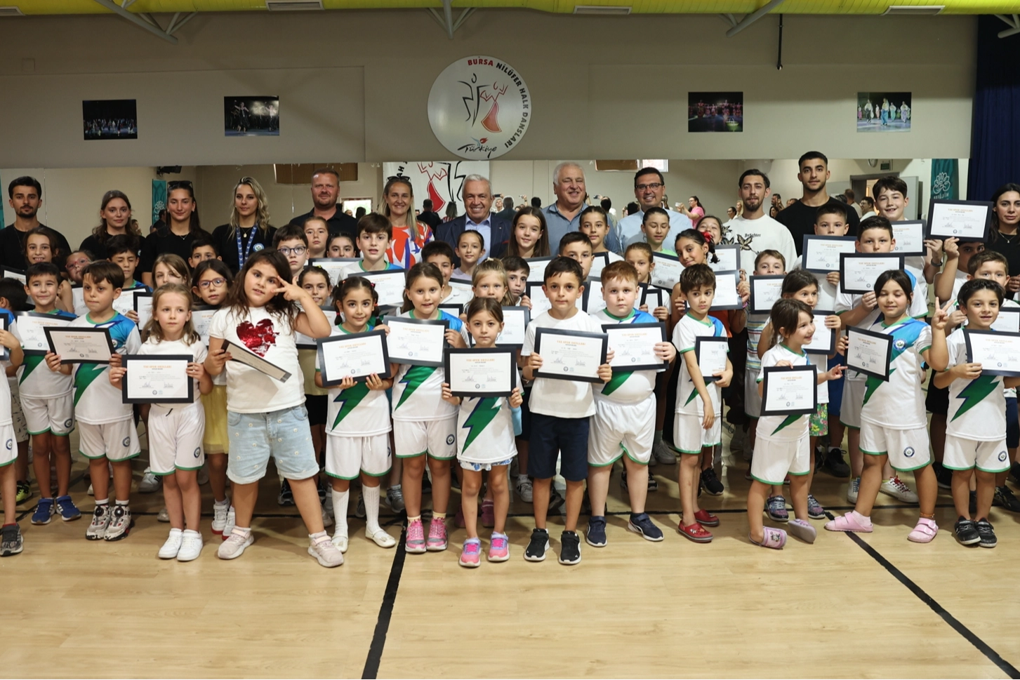 Bursa Nilüfer Belediyesi ve Nilüfer Belediyespor iş birliğinde düzenlenen “Tam