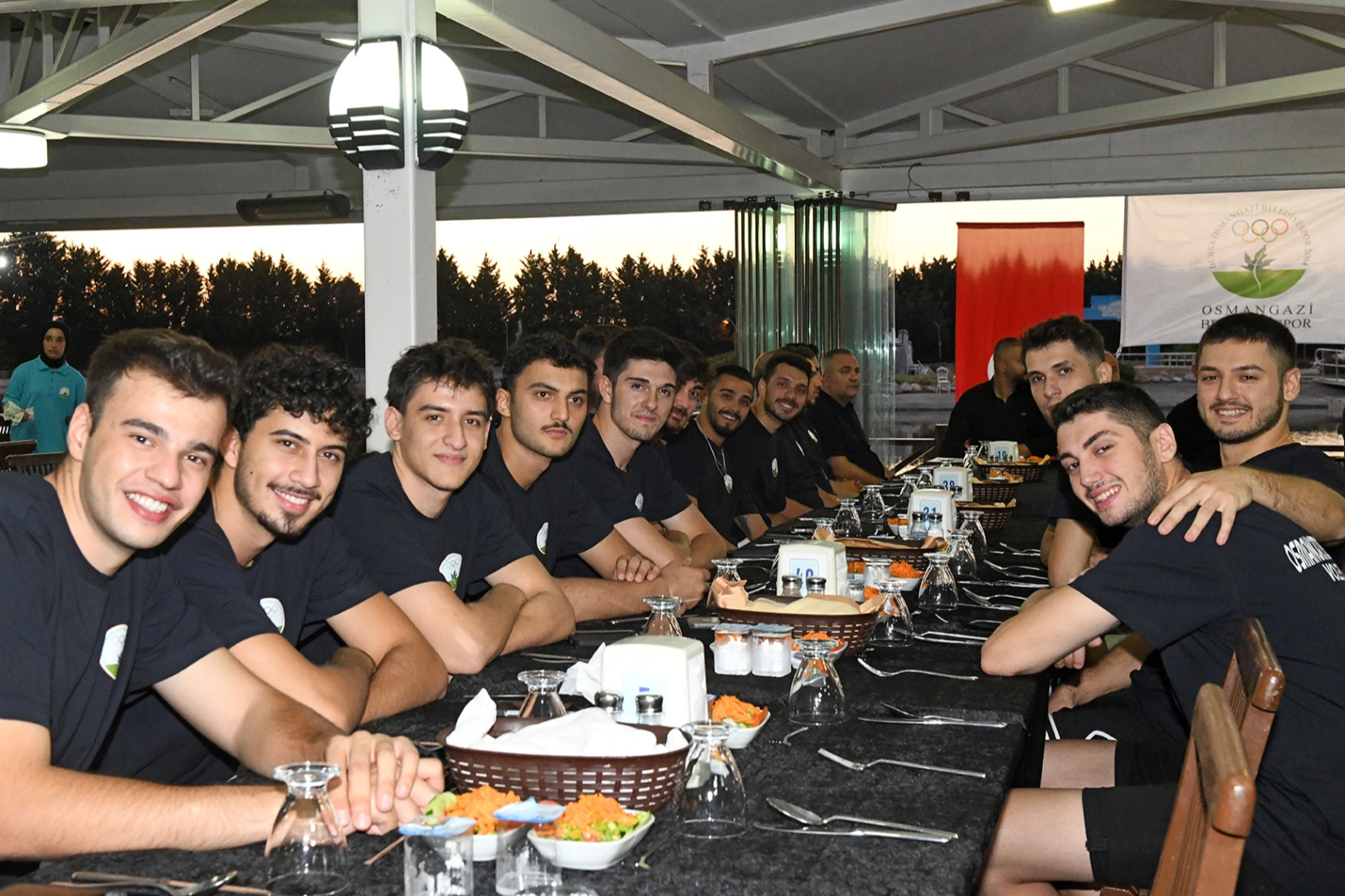 Bursa’da Osmangazi Belediyespor, tanışma toplantısıyla yeni sezona start verdi. Osmangazi