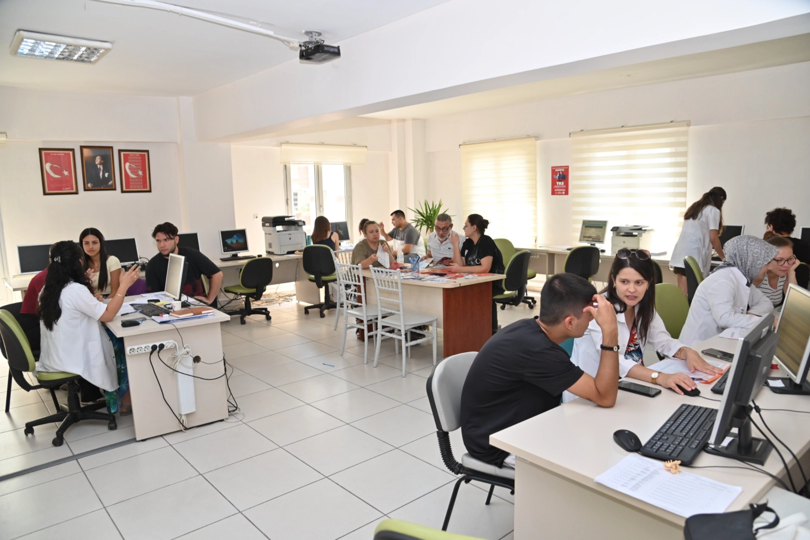 Manisa Büyükşehir Belediyesi, Yükseköğretim Kurumları Sınavı (YKS) tercih döneminde 17