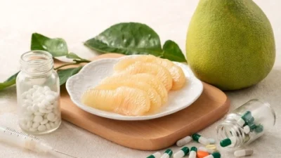 Sağlıklı olduğunu düşünerek tükettiğimiz bazı besin ve içecekler, kullandığımız ilaçlarla