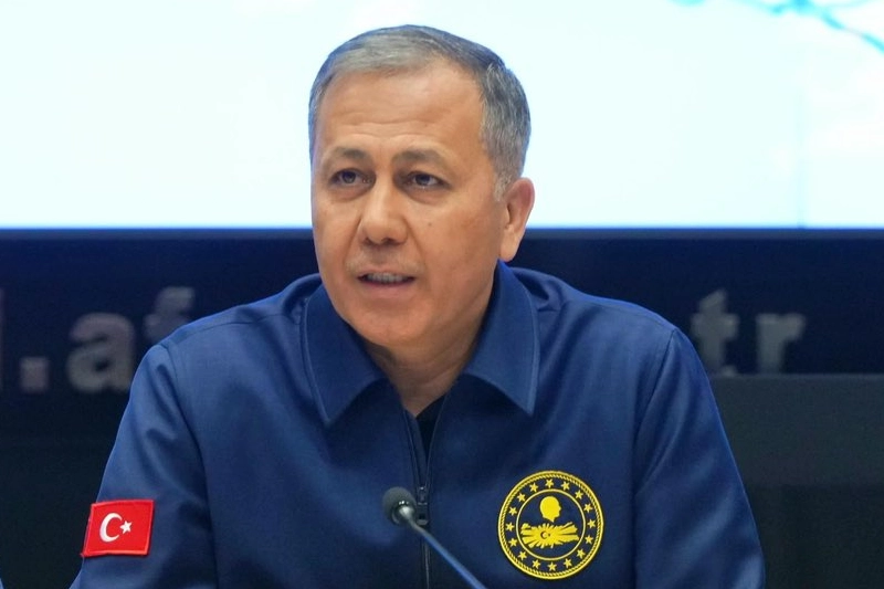 Bakan Yerlikaya: 25 yapı hasarı toplam 504 ihbar alındı Balıkesir Sındırgı’da meydana gelen deprem ardından 25’i yapı hasarı olmak