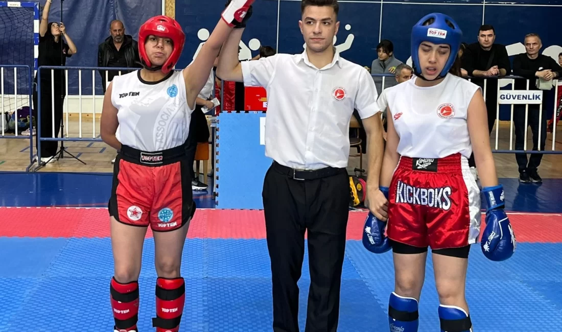 Bilecik Pazaryeri’nin yıldızları Uşak’ta tarih yazdı! Uşak’ta düzenlenen Cumhuriyet Bayramı İller Arası Kick Boks Şampiyonası, Pazaryeri’nin