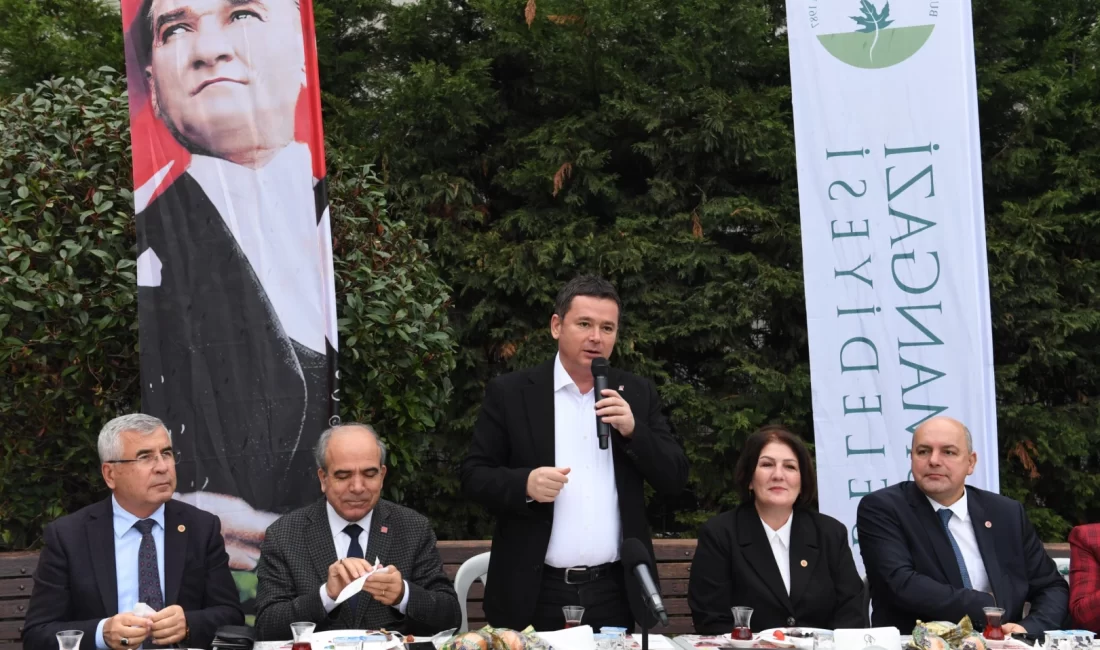 Bursa’nın Osmangazi ilçesinde 136 mahalleye en güzel hizmeti götürmek için