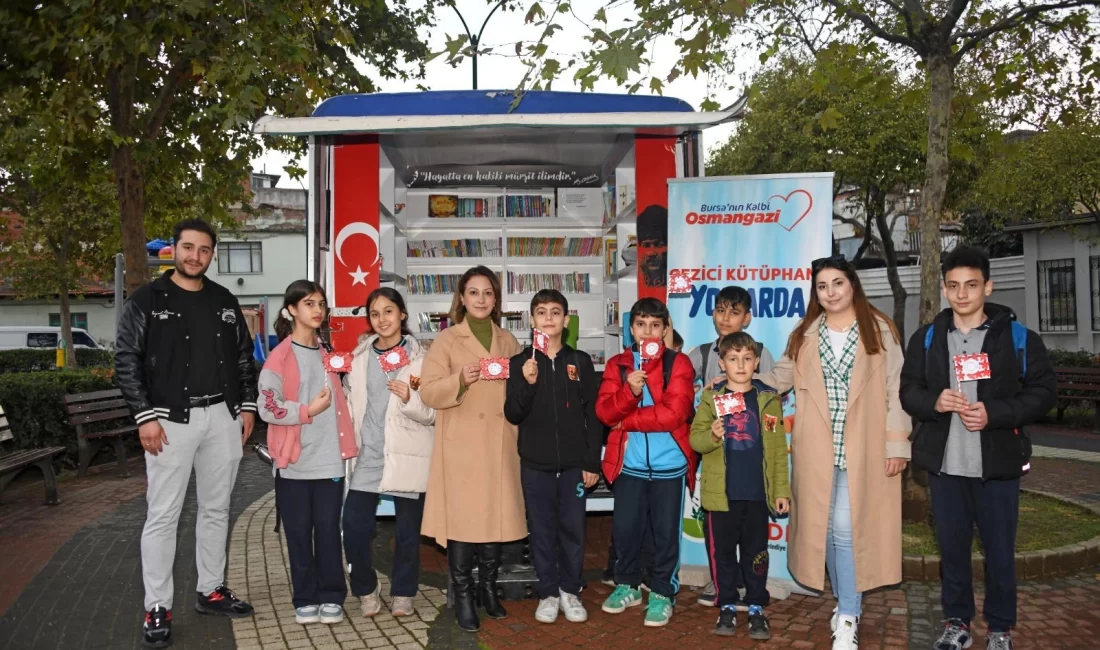 Bursa’da ‘Gezici Kütüphane’ Cumhuriyet coşkusunu mahallelere taşıdı Bursa Osmangazi Belediyesi, Türkiye Cumhuriyeti’nin 102’nci kuruluş yıl dönümü etkinlikleri