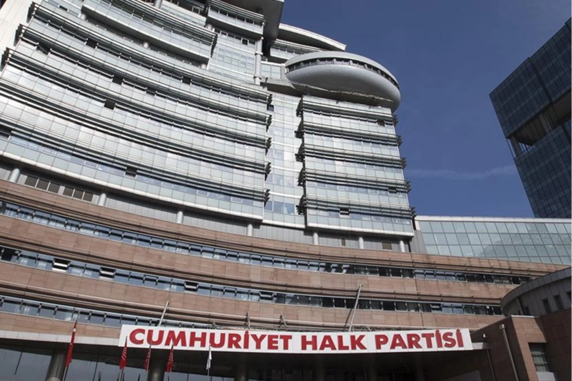 CHP’de Özgür Özel’in genel başkanlığa seçildiği 38’inci olağan kurultayla ilgili