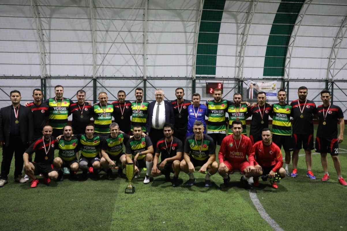 Edremit Belediyesi tarafından bu yıl 3’üncüsü düzenlenen “Geleneksel Cumhuriyet Kupası