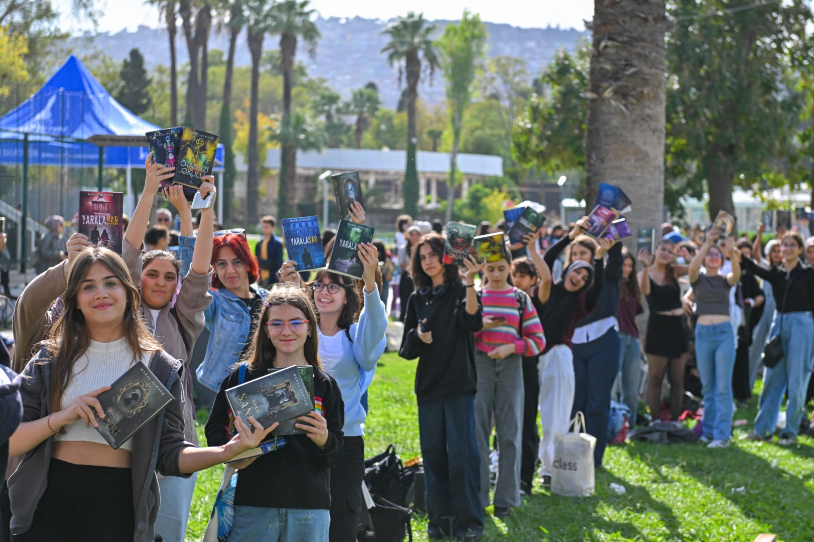İzmir Büyükşehir Belediyesi’nin ev sahipliğinde, İZFAŞ ve TACT Fuarcılık iş