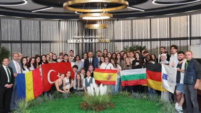 Gebze Belediye Başkanı Zinnur Büyükgöz, Erasmus değişim programı kapsamında dünyanın