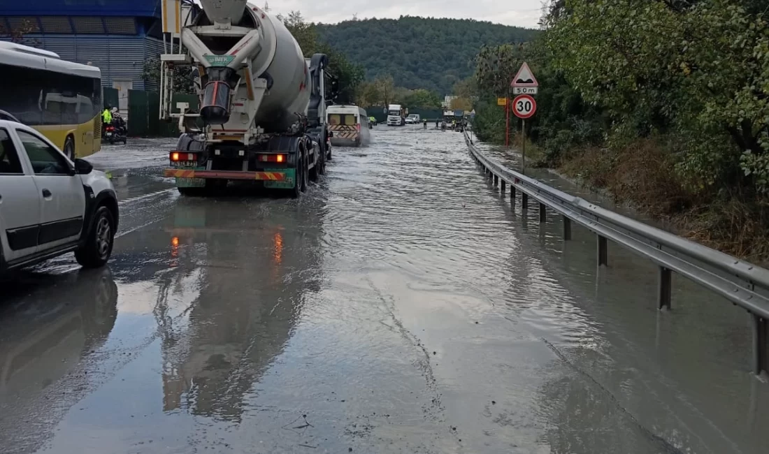 İstanbul’da sel alarmı İBB ekipleri, kuvvetli rüzgâr ve yerel sağanak yağış geçişlerinin yaşandığı