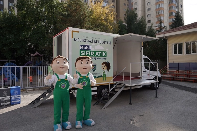 Kayseri Melikgazi’den ‘sıfır atık’ eğitimi Geri dönüşümdeki önemli çalışmaları ile sıfır atık projesini başarıyla uygulayan