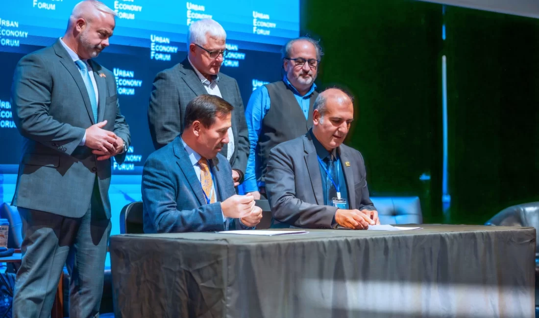 Konya Karatay, ‘sürdürülebilir kalkınma’da öncü oldu Kanada’nın Toronto kentinde düzenlenen 7. Kentsel Ekonomi Forumu’nda (UEF7) Türkiye’yi