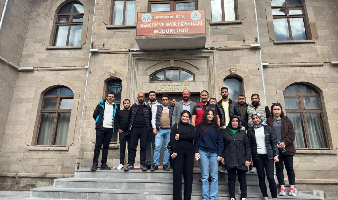 Nevşehir’de hayvan satıcılarına eğitim programı Nevşehir Belediyesi tarafından, ev ve süs hayvanı satışı yapan iş