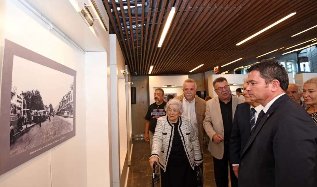 Osmangazi’de ‘Cumhuriyet ve Bursa’ ruhu yansıttı Osmangazi Belediyesi’nin Cumhuriyet’in 102’nci yılı kutlamaları kapsamında Bursa Sinema ve