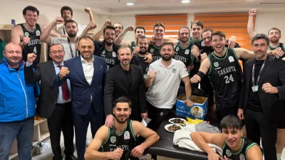 Sakarya Büyükşehir Basketbol Ankara’dan galibiyetle döndü Türkiye Erkekler Basketbol 2. Ligi’nin ikinci hafta mücadelesinde deplasmanda ABB